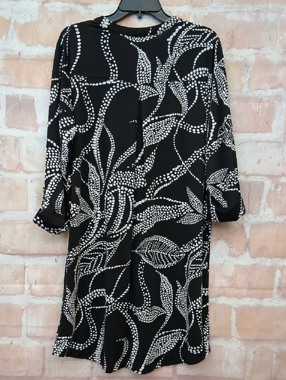 NWT Cocomo Black Button Down Dress with White Dot Leaf Motif - Picture 7 of 10
